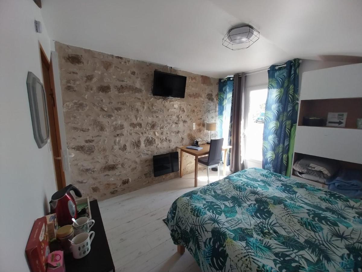 Un Air De Campagne Bed & Breakfast Millac  Exterior foto